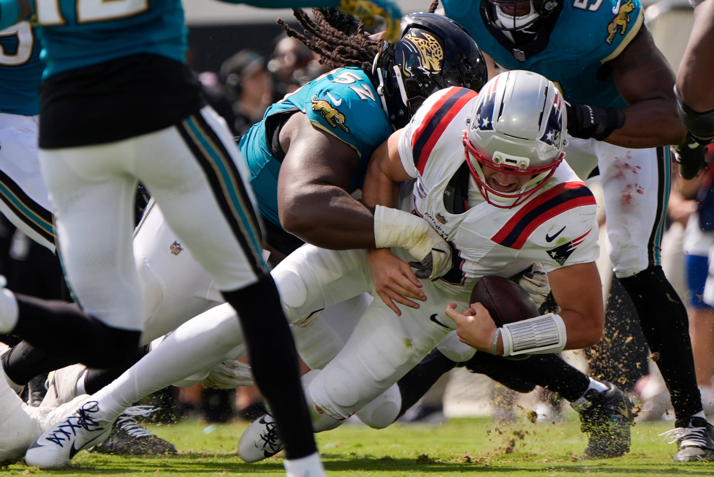 Jacksonville Jaguars Dominate New England Patriots 35-6