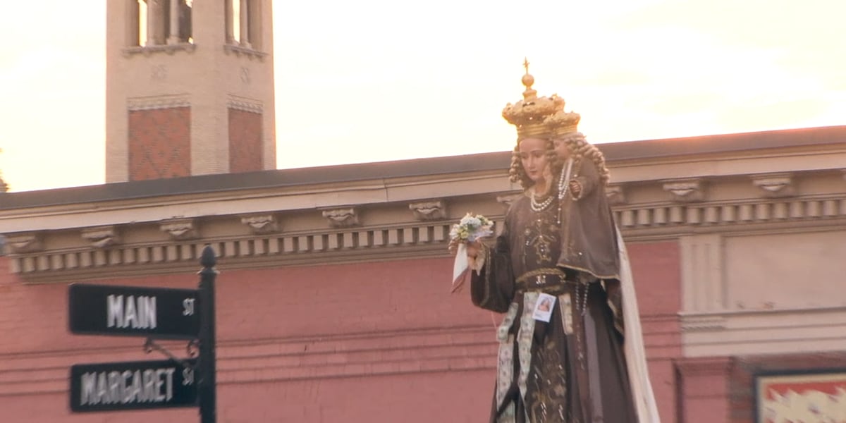 Candlelight vigil opens annual Italian Feast Weekend in Springfield’s South End
