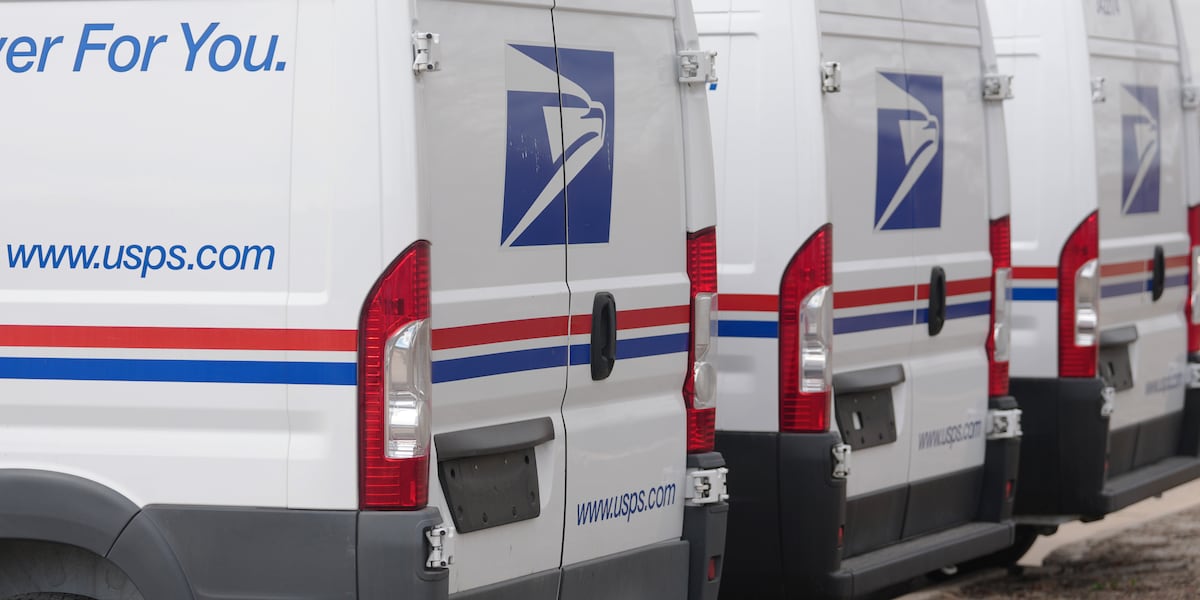 Mayor Domenic Sarno urges federal leaders to help keep local USPS open