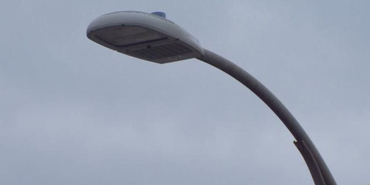 Eversource gives update on streetlight transition to LED in Springfield