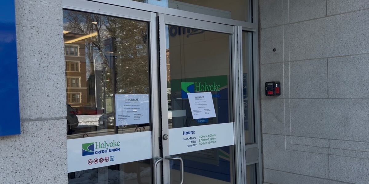 2 suspects arrested after armed robbery at West Springfield credit union