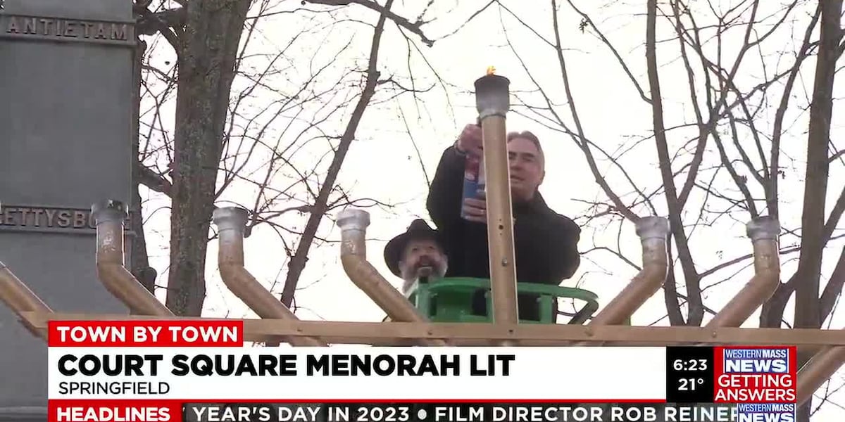 Menorah lighting takes place in Court Square
