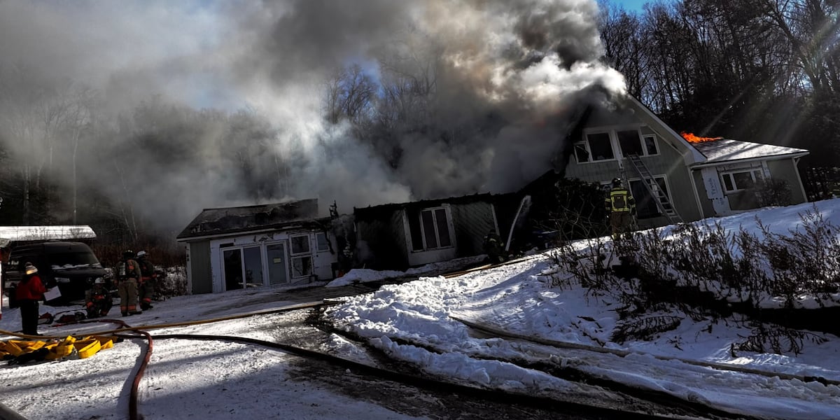 Chesterfield fire displaces 2 families
