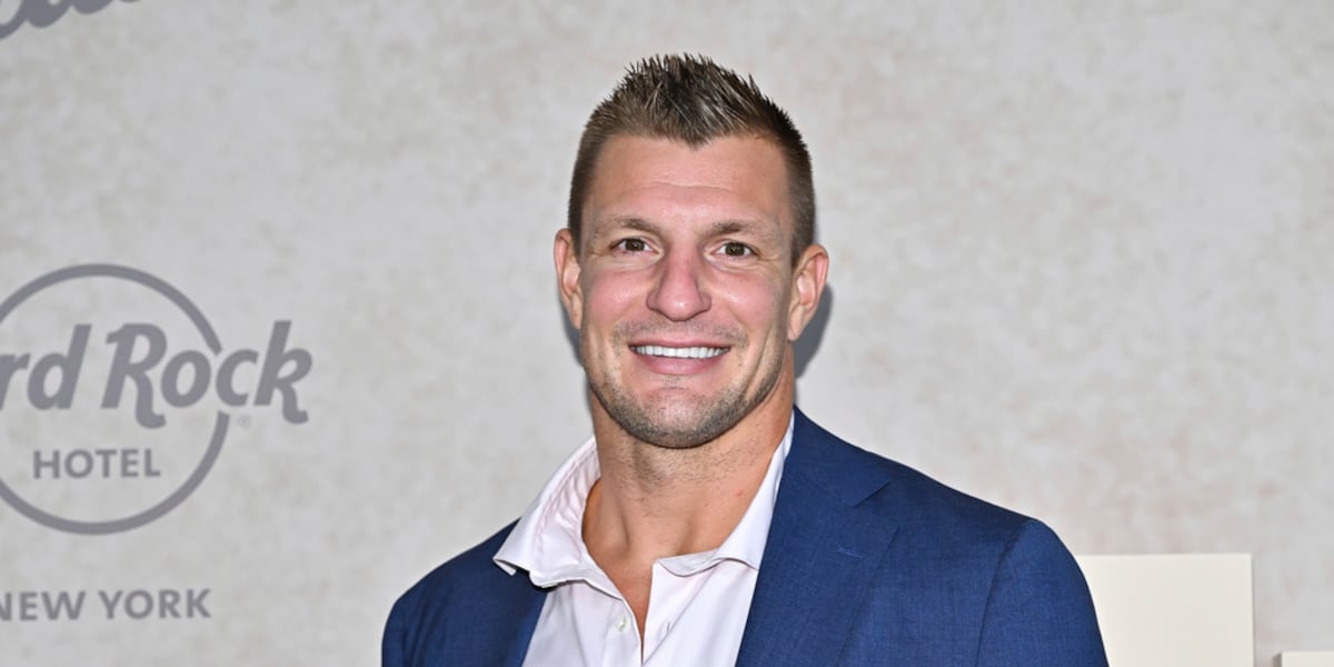 Rob Gronkowski voted into Patriots Hall of Fame