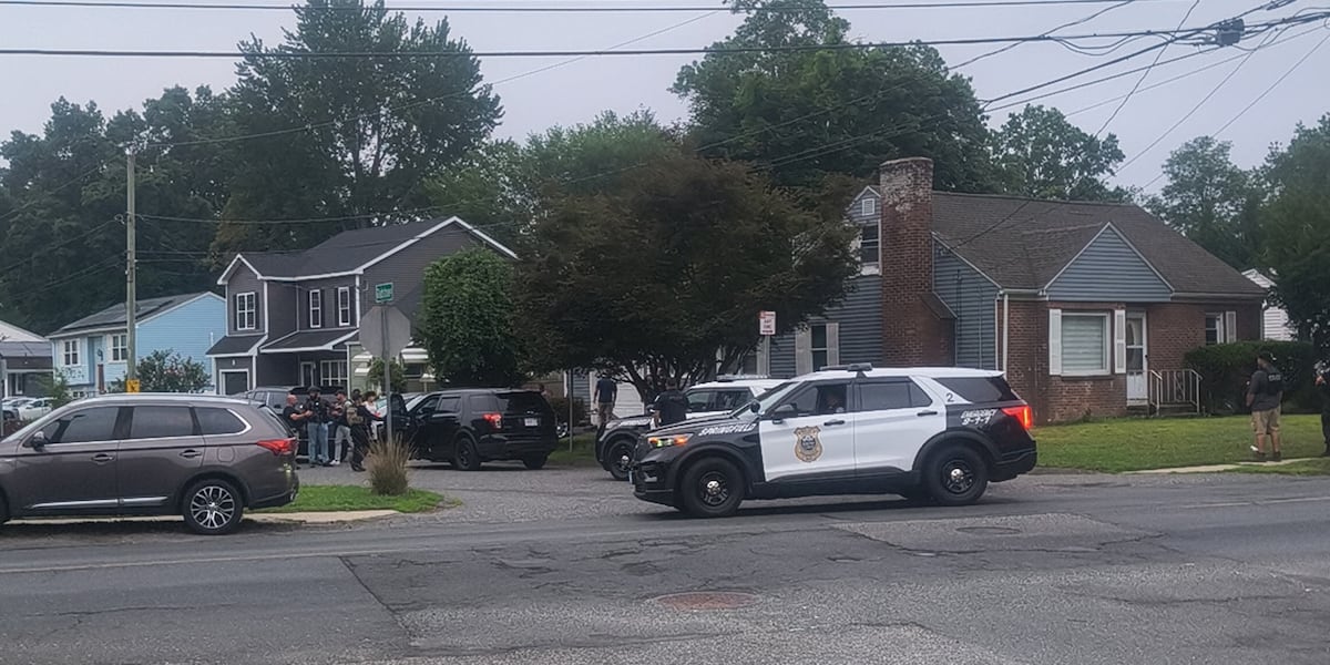 Springfield Police & FBI hold investigation on Gladstone Street