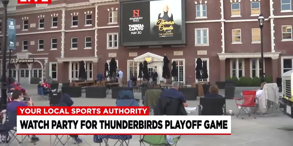 Springfield Park Fans Fans gather at MGM Springfield for Thunderbirds watch party