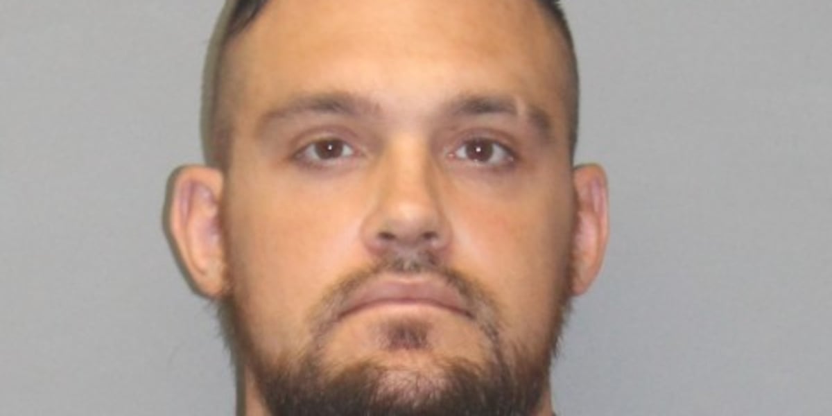 Agawam man arrested after damaging South Windsor police cruiser during courtesy ride