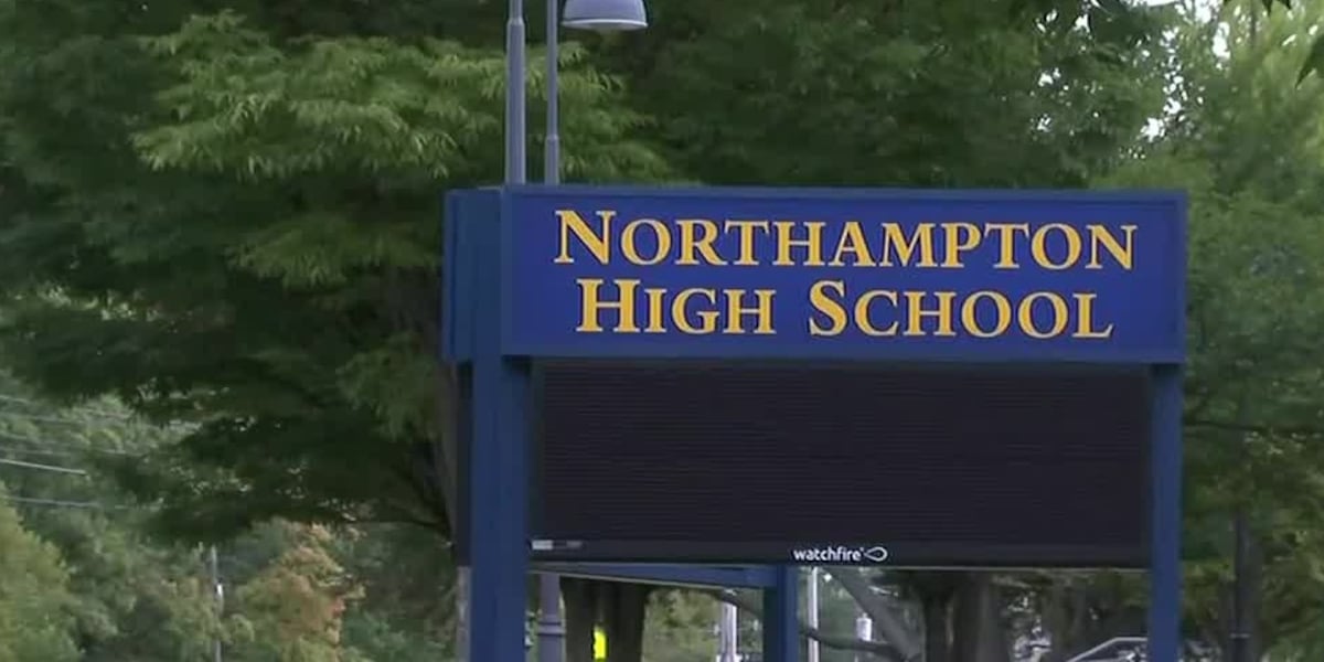 Northampton approves bell-to-bell cell phone ban for students