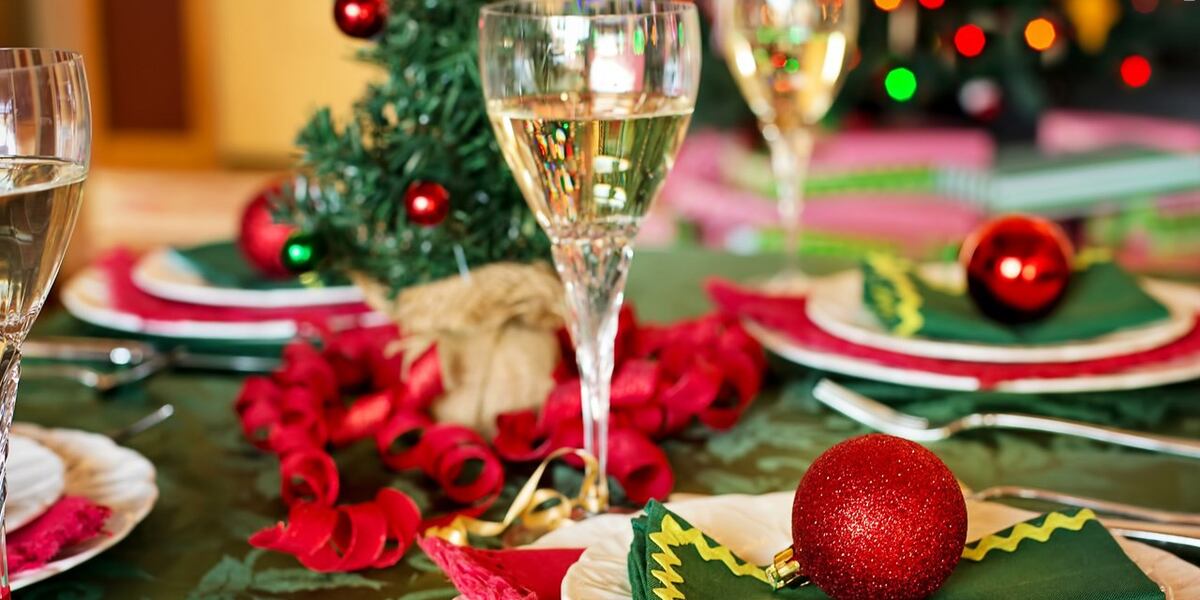 Open Pantry serving community with Christmas day meals