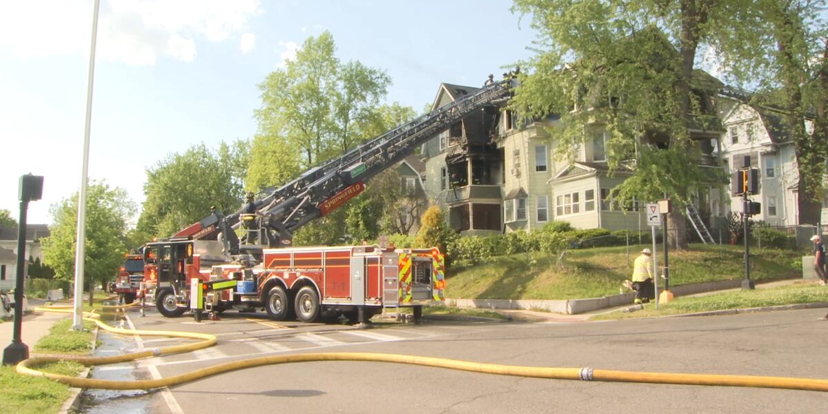 Emergency crews battle 3-alarm fire in Springfield