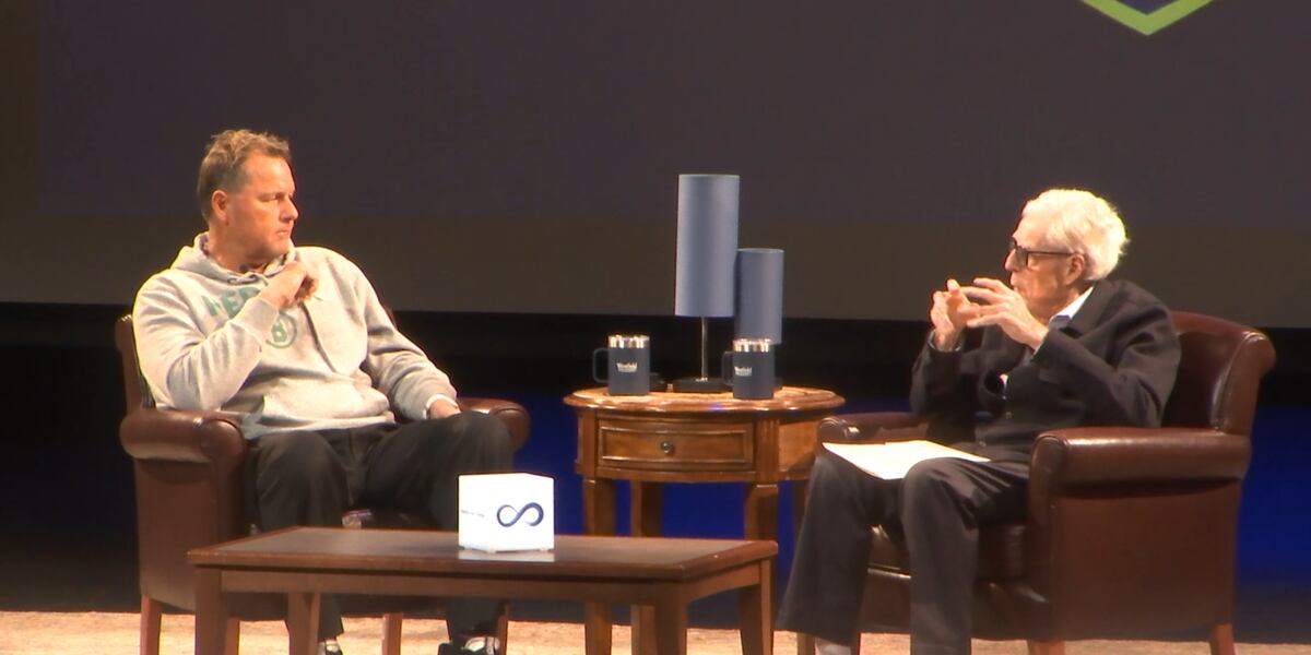 Red Sox legend Roger Clemens makes an appearance at Westfield State University