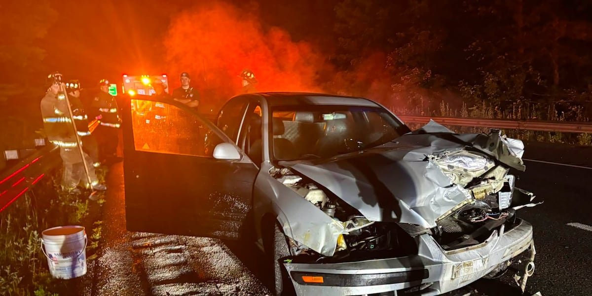 Emergency crews respond to early morning accident on I-91