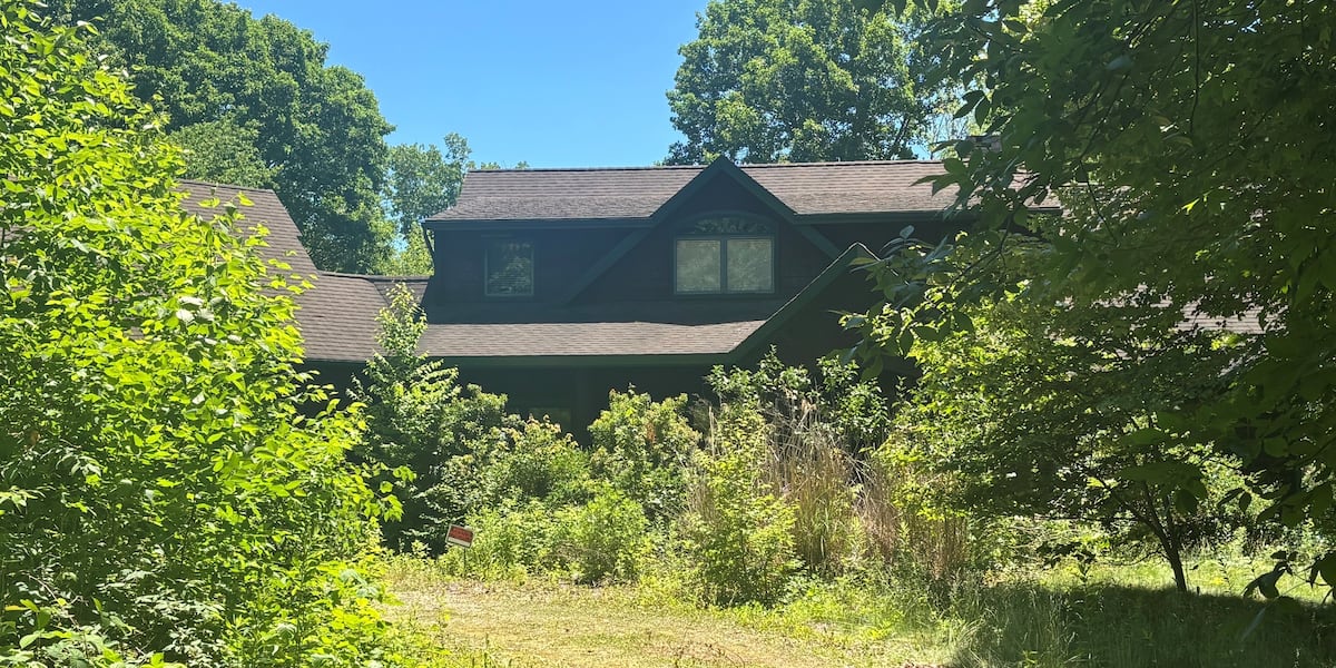 3 bodies found in foreclosed home auctioned to new owner, police say