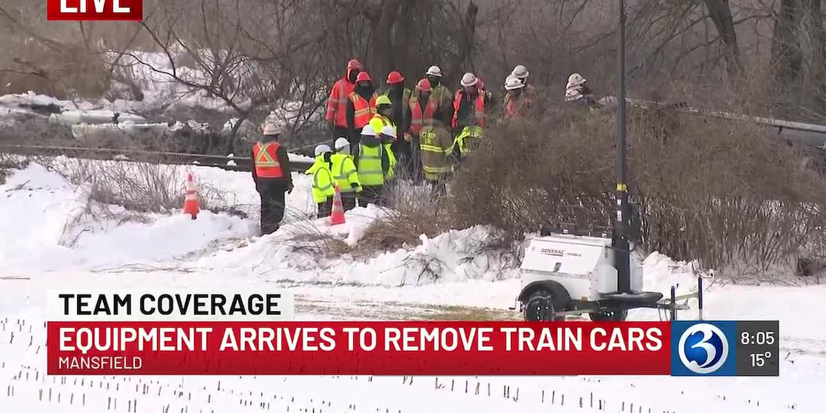 Cranes arrive to help upright derailed trains in Mansfield