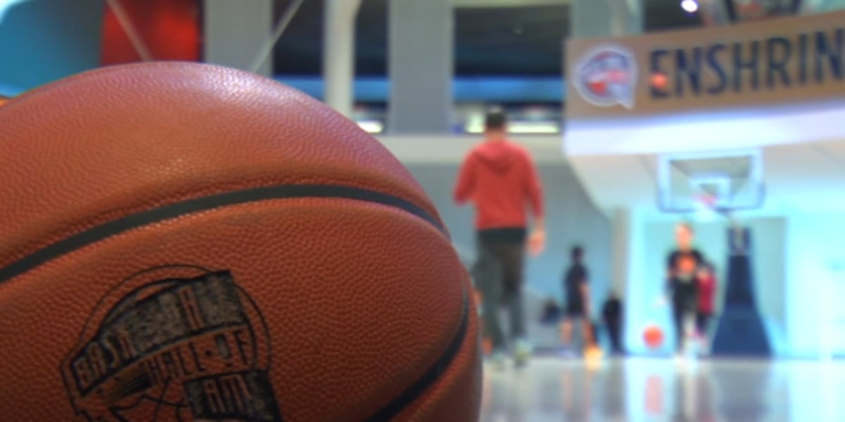 Mayor Sarno gives update on keeping HoopHall classic in Springfield