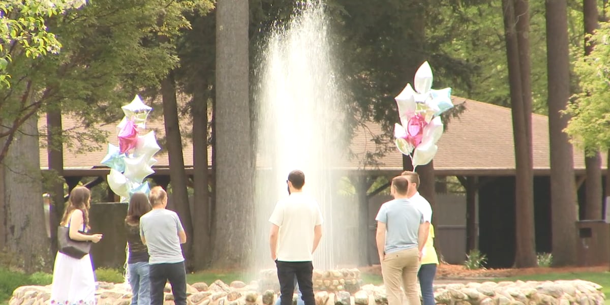 Dozens show up to celebrate Mother’s Day at Amelia Park