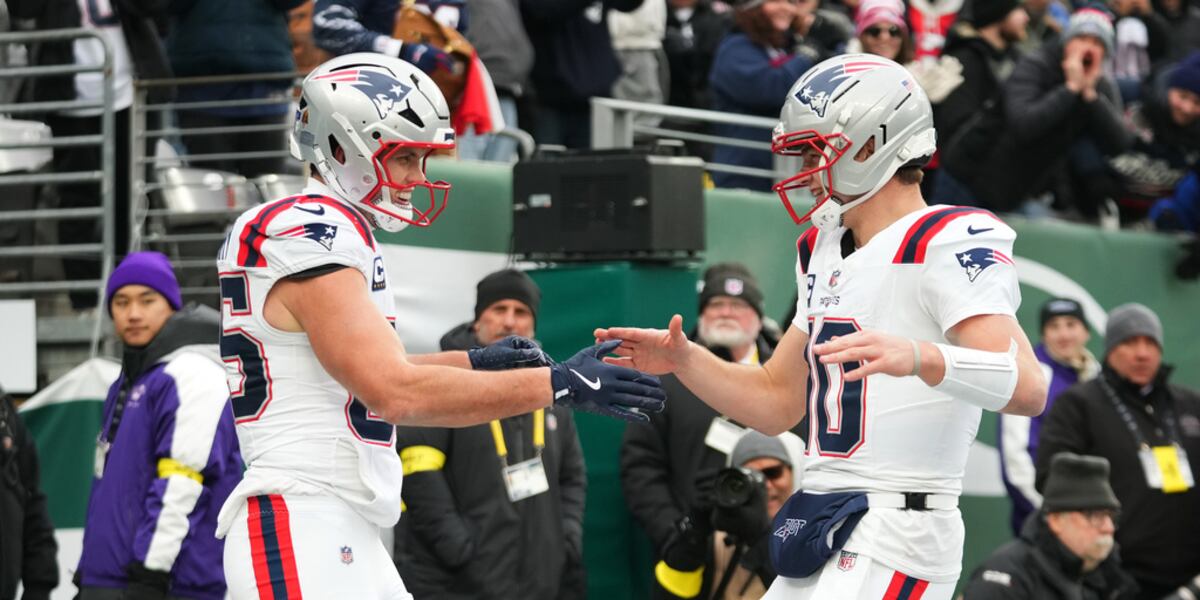 Patriots win AFC East title for first time since 2019