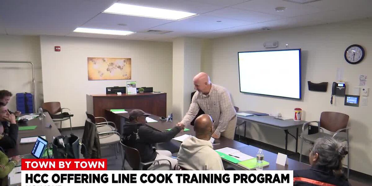 Holyoke Community College offering line cook training program