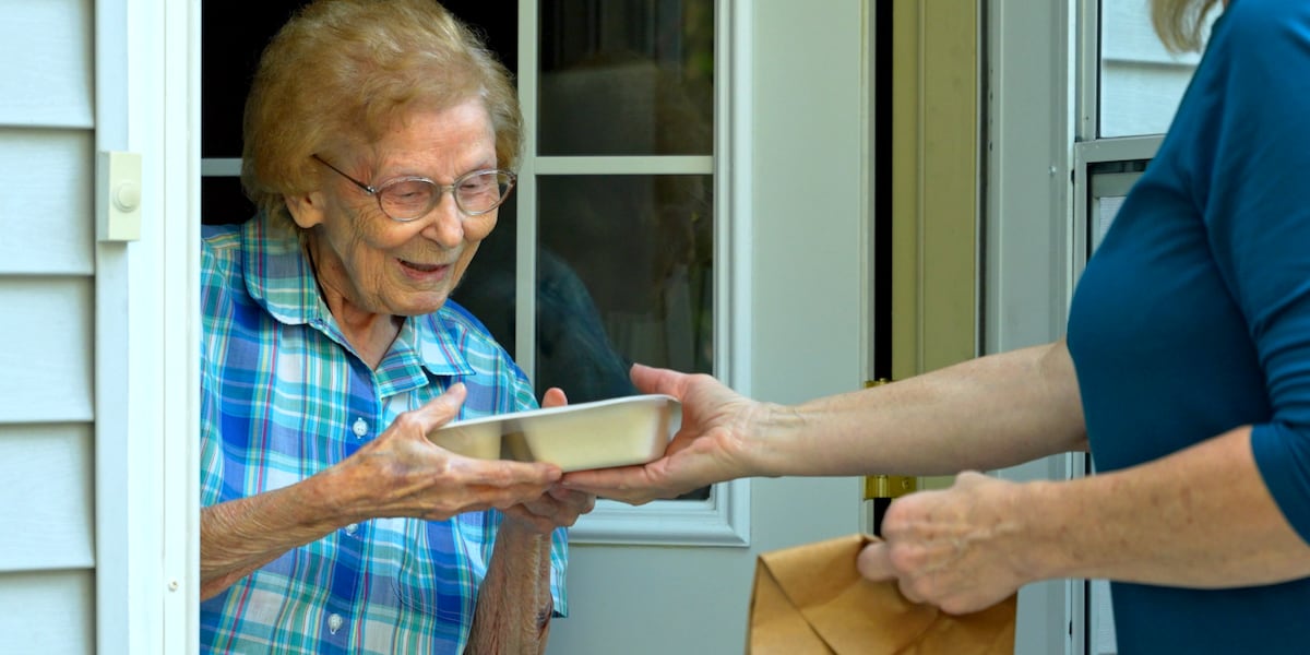Mass. seniors could be affected by Meals on Wheels funding gap
