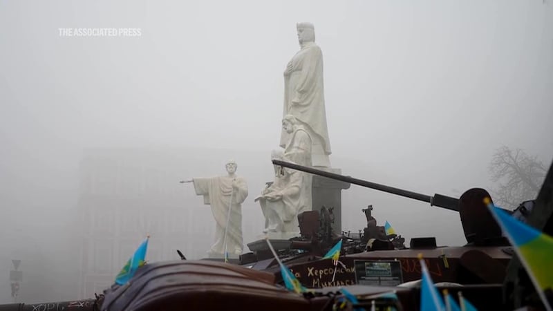 (Source: UKRAINIAN PRESIDENTIAL OFFICE HANDOUT/ASSOCIATED PRESS)